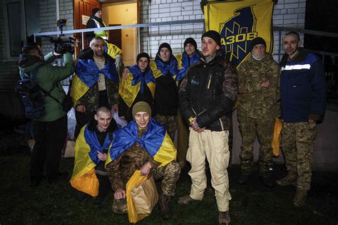 8 am cst is what time est|Russia and Ukraine swap prisoners after Kursk offensive .